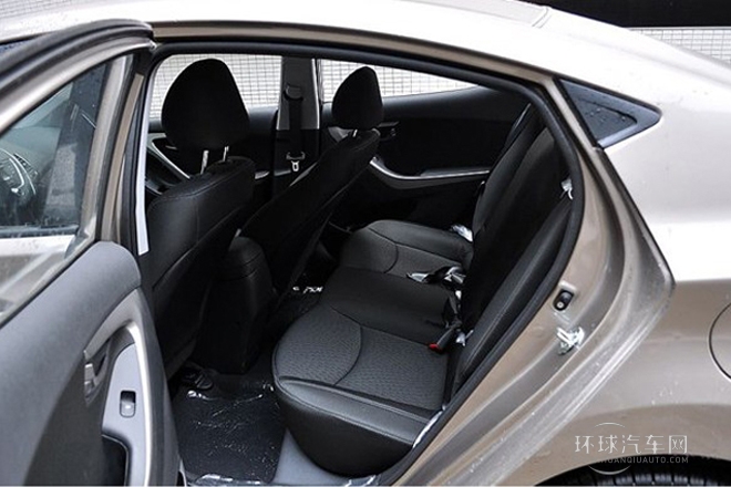 2012款 1.6L 自動(dòng)時(shí)尚型