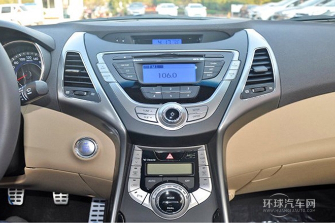 2012款 1.8L 手動(dòng)尊貴型