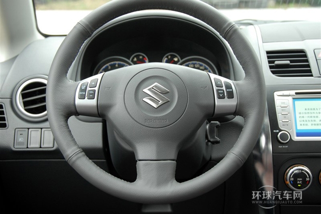 2012款 銳騎 1.8L 自動運(yùn)動型