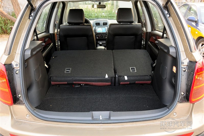2012款 銳騎 1.6L 手動運(yùn)動型