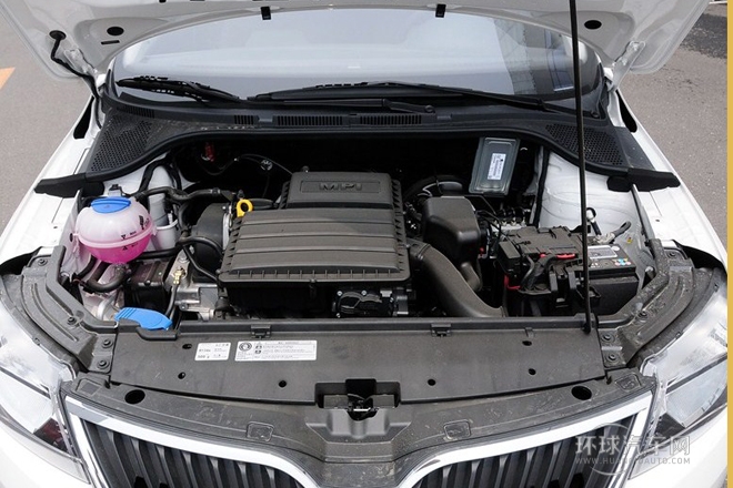 2013款 1.6L 手動(dòng)樂(lè)選型