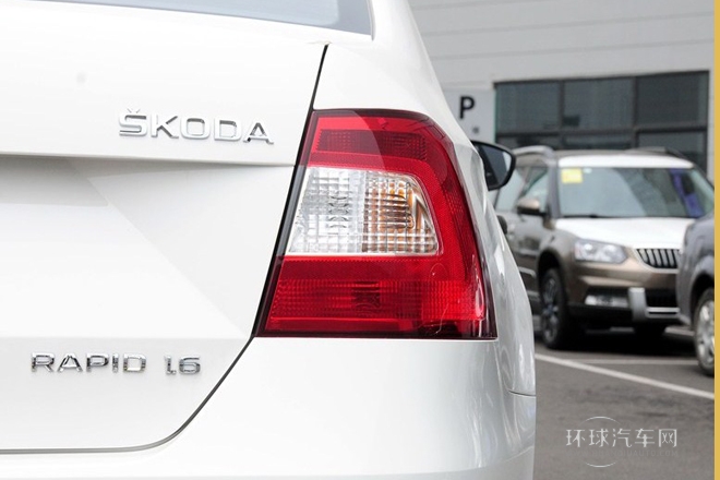 2013款 1.6L 手動(dòng)樂選型