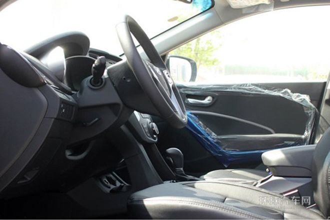 2013款 2.4L 自動兩驅(qū)舒適型