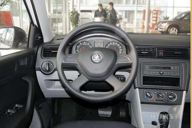 2013款 1.6L 自動(dòng)樂選型