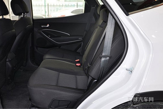 2013款 2.4L 自動(dòng)四驅(qū)舒適型