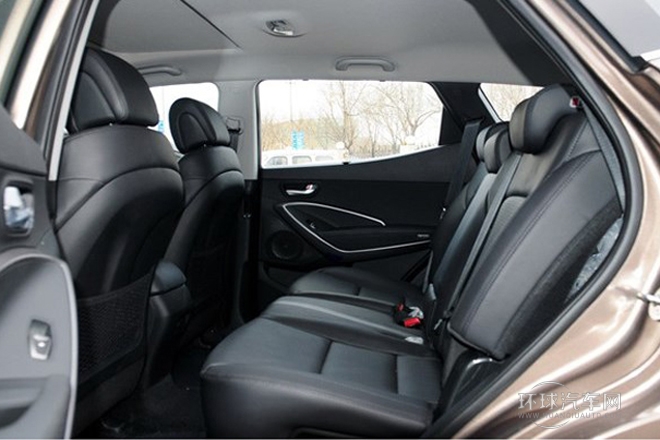 2013款 改款 2.4L 自動四驅(qū)智能型