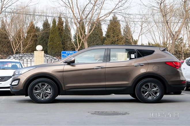 2013款 改款 2.4L 自動四驅(qū)智能型