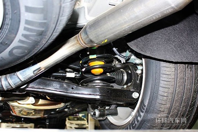 2013款 改款 2.4L 自動四驅(qū)尊貴型