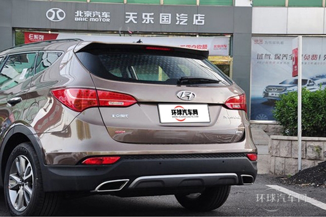 2013款 改款 2.4L 自動四驅(qū)尊貴型