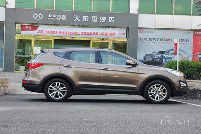 2013款 改款 2.4L 自動四驅(qū)尊貴型