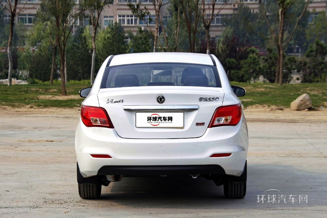 2014款 1.5L 手動(dòng)尊享型