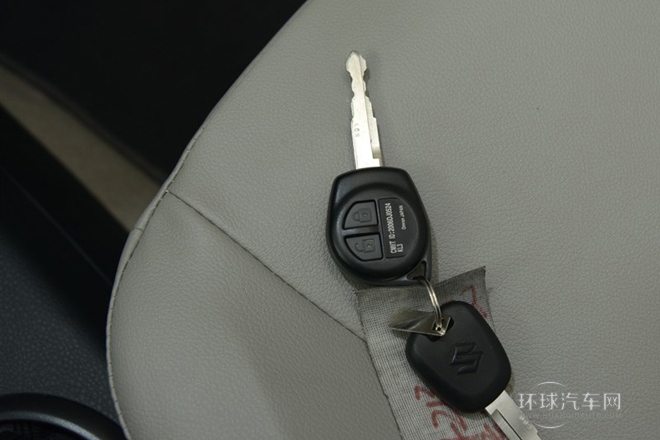 2012款 1.6L 手動(dòng)舒適型
