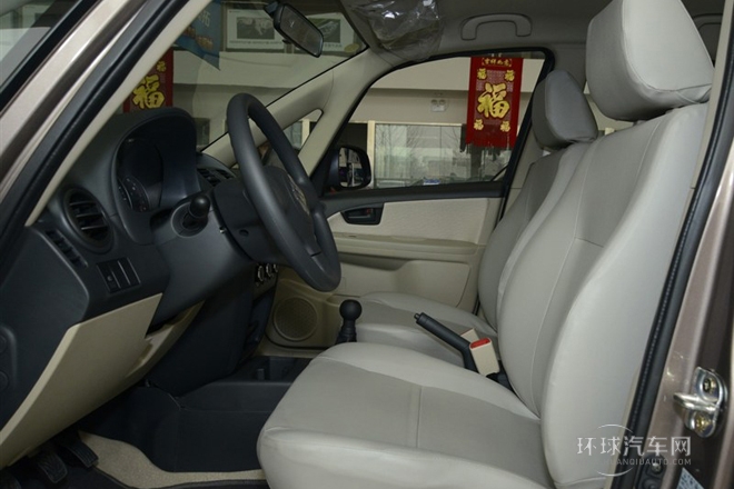 2012款 1.6L 手動(dòng)舒適型