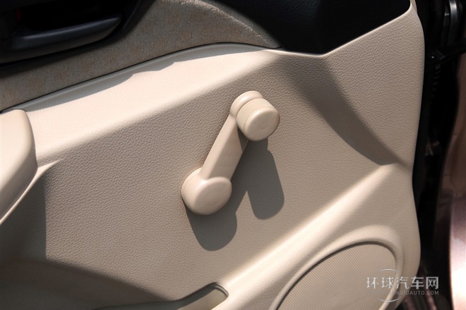 2012款 1.6L 手動(dòng)實(shí)用型