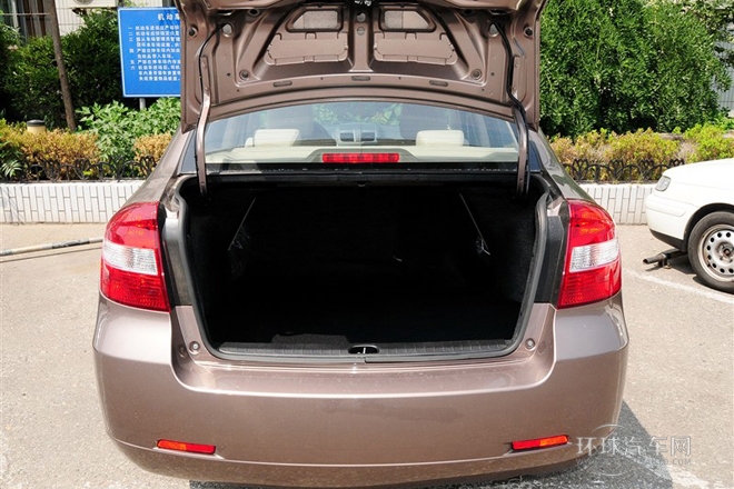 2012款 1.6L 手動(dòng)實(shí)用型