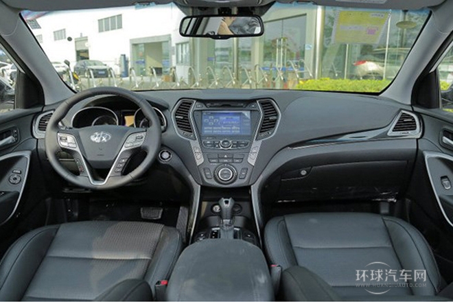 2013款 改款 2.0T 自動兩驅(qū)尊貴型
