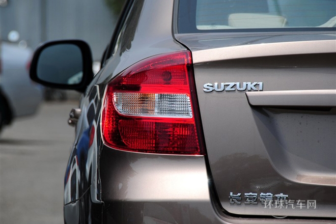 2012款 1.6L 手動(dòng)實(shí)用型