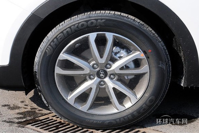 2013款 改款 2.0T 自動四驅(qū)尊貴型