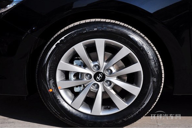 2014款 1.8L 手動(dòng)舒適型