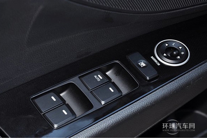 2014款 1.8L 手動(dòng)舒適型