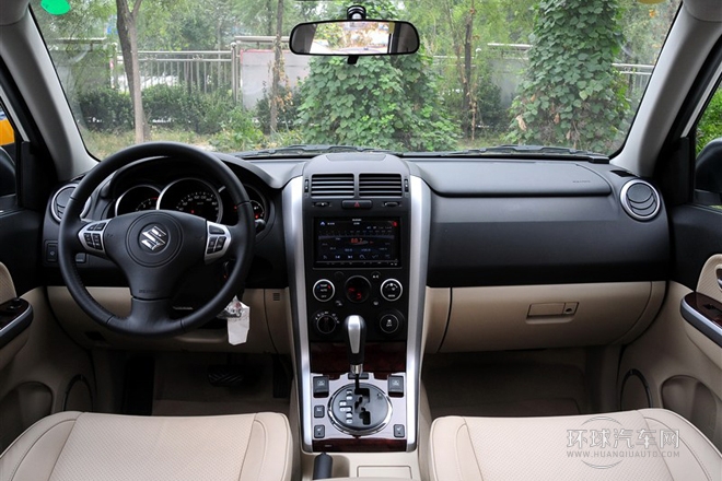 2012款 2.4L AT豪華導航5門版