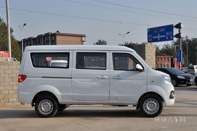 2013款 1.3L 標(biāo)準(zhǔn)型