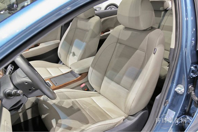 2014款 2.0L 自動(dòng)旗艦型