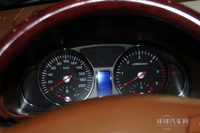 2014款 2.0T 手動兩驅(qū)智靜版