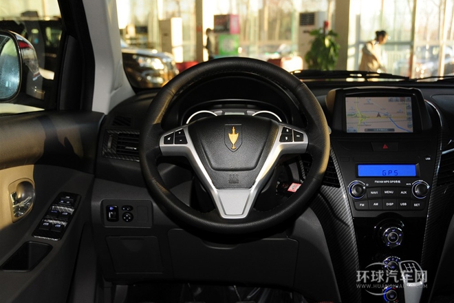 2014款 1.5L 手動(dòng)豪華型