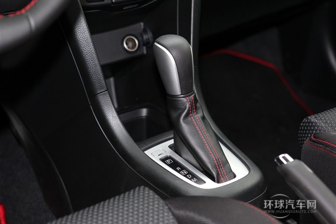 2014款 1.6L CVT兩驅(qū)豪華版