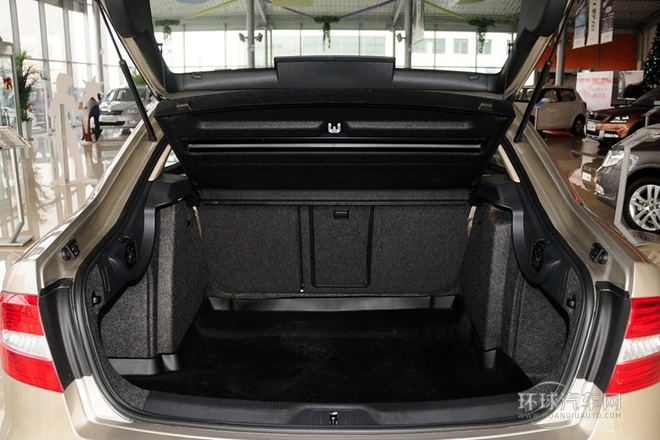 2013款 1.8TSI 自動(dòng)名仕版