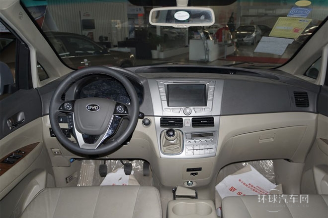 2013款 1.5L 自動(dòng)尊貴型