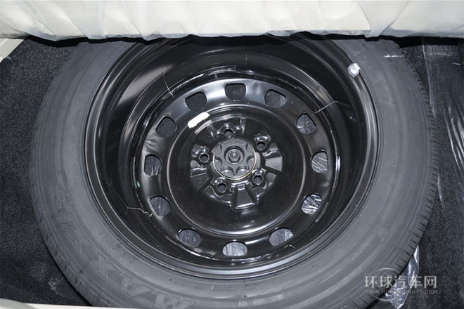 2013款 1.5L 自動(dòng)尊貴型