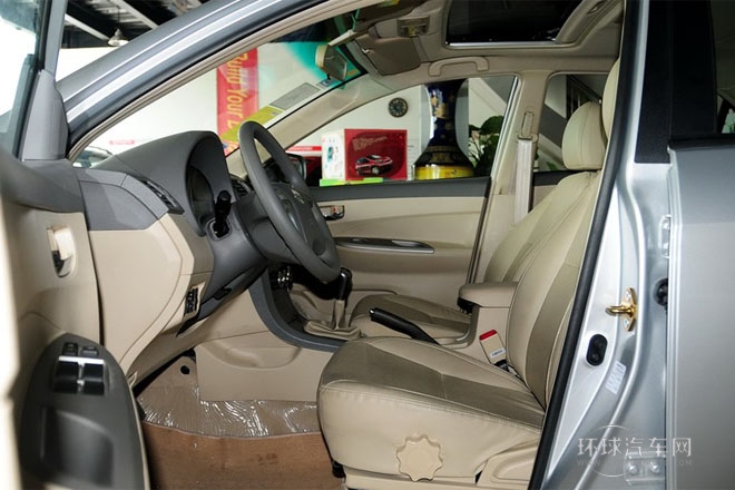2012款 1.5L 手動(dòng)尊貴型