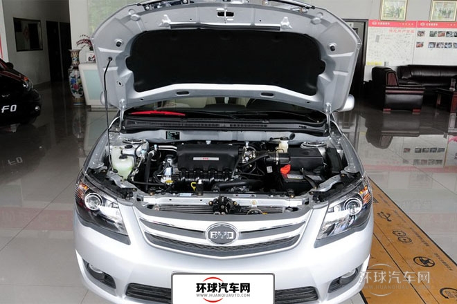 2012款 1.5L 手動(dòng)尊貴型