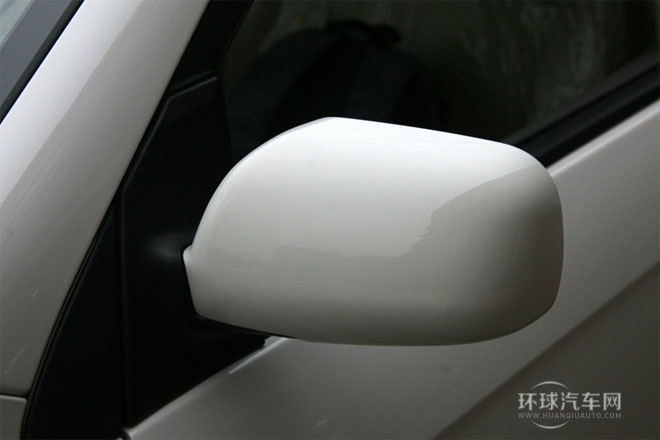 2012款 1.8L 自動(dòng)尊貴型
