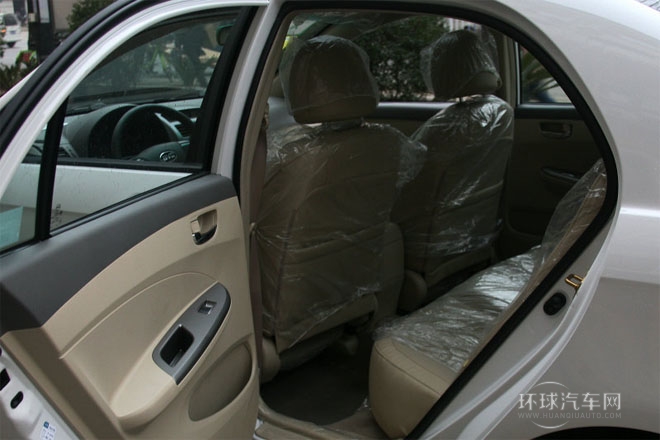2012款 1.8L 自動尊貴型