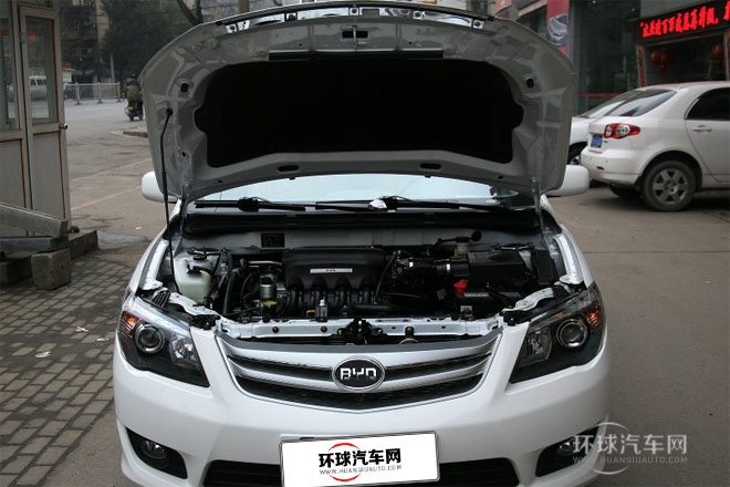 2012款 1.8L 自動尊貴型