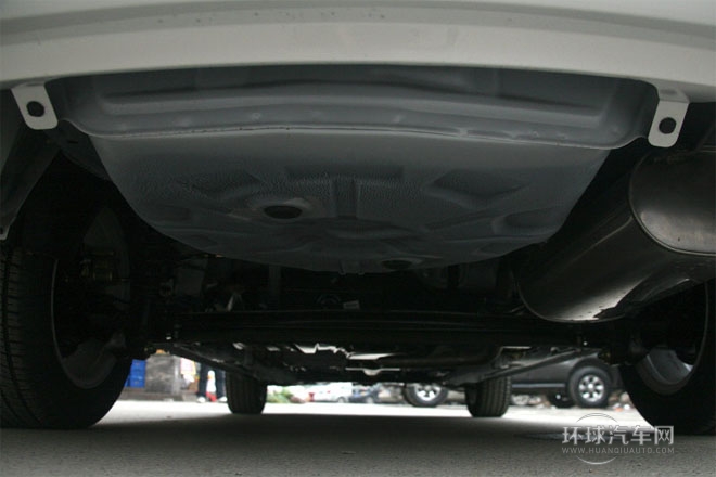 2012款 1.8L 自動尊貴型