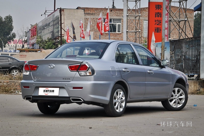 2014款 1.5L 手動(dòng)豪華版