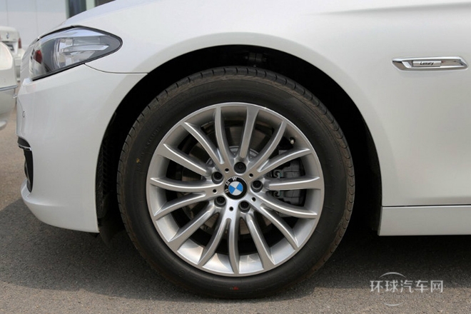 2014款 528Li xDrive豪華設(shè)計(jì)套裝