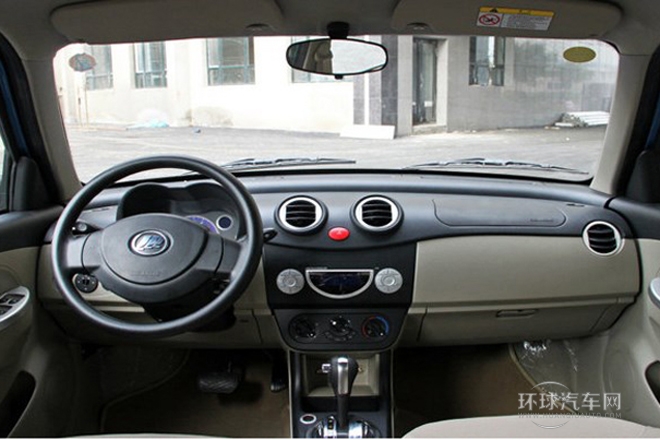 2012款 冠軍版 1.3L 手動(dòng)豪華型
