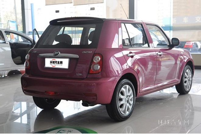 2014款 1.3L 手動(dòng)標(biāo)準(zhǔn)型