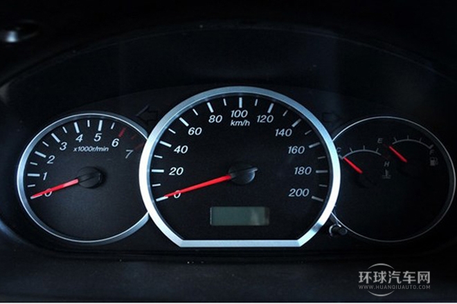 2010款 1.2L 標(biāo)準(zhǔn)型