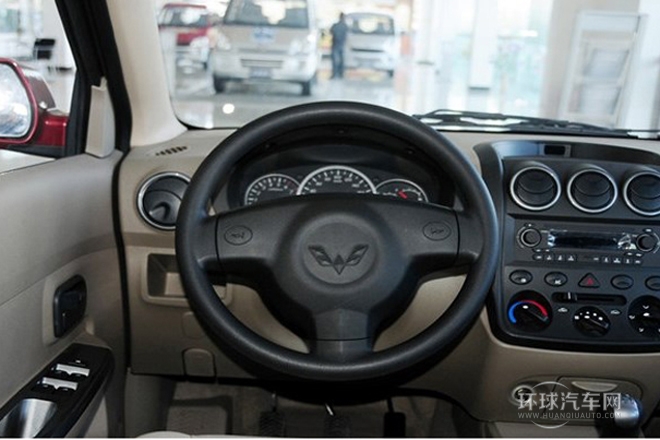 2010款 1.2L 標(biāo)準(zhǔn)型