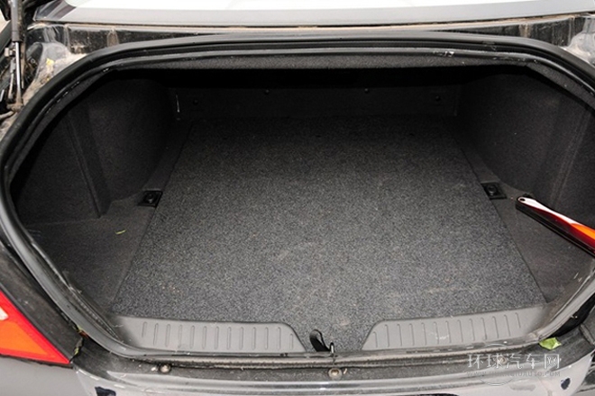 2012款 2.0L 自動(dòng)尊崇型
