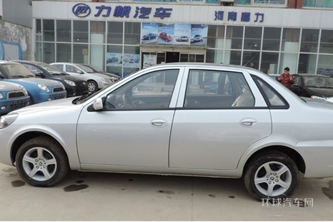 2011款 520領(lǐng)航版 1.3L 基本型