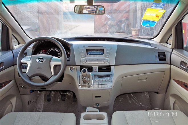 2013款 2.0L 手動(dòng)舒適型