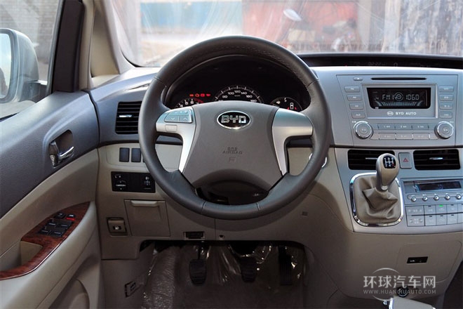 2013款 2.0L 手動(dòng)舒適型