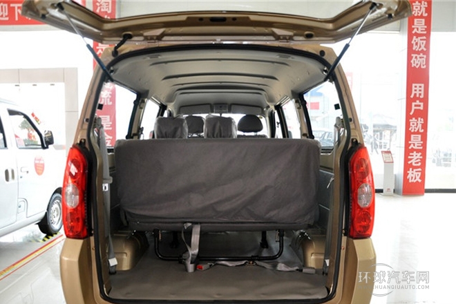 2011款 1.0L標(biāo)準(zhǔn)型LF465Q5